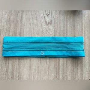 Lululemon turquoise headband